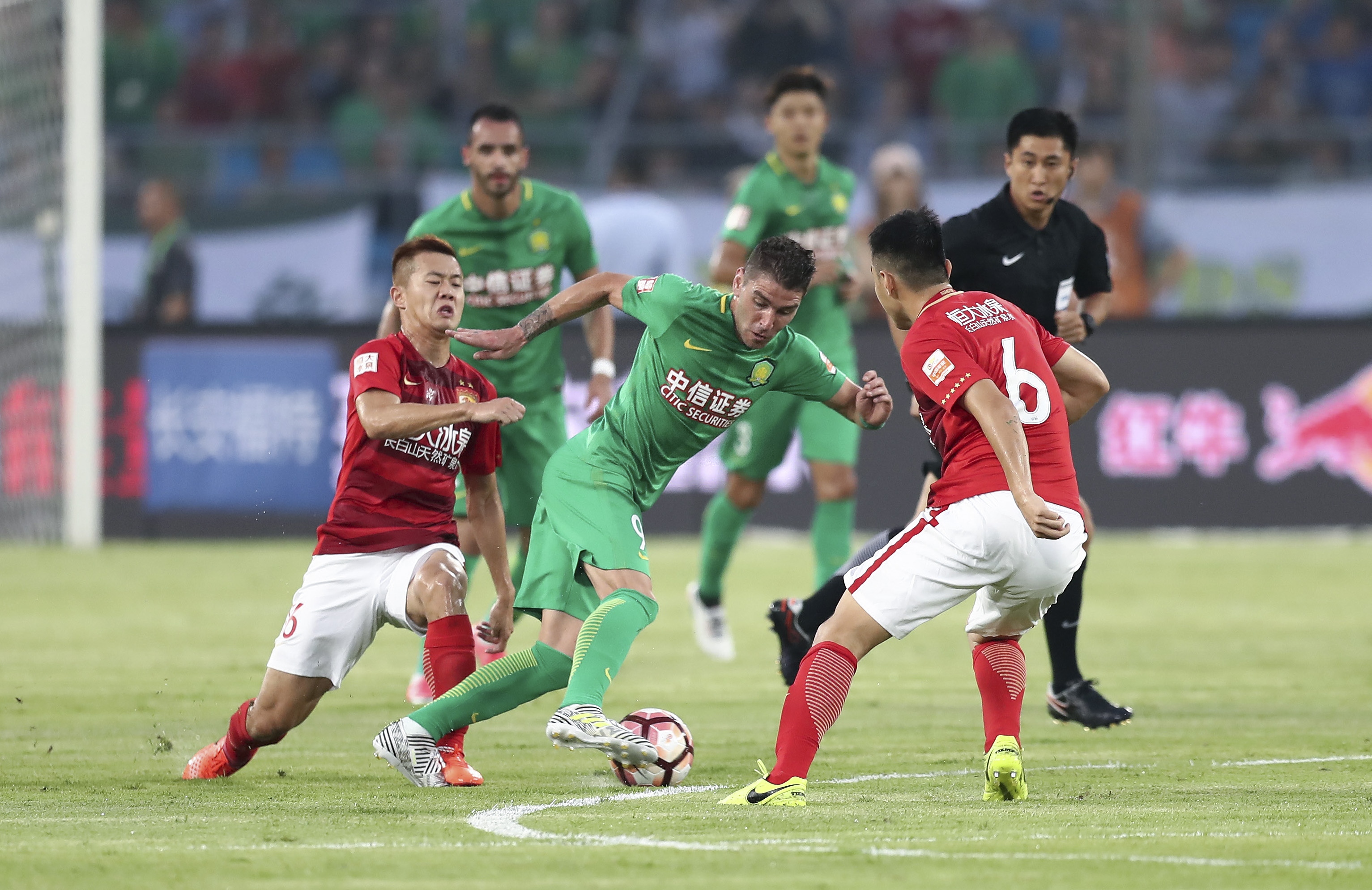 LPL夏季赛W8D1：新人打野XBY交手Xiaohao，Ucal对线Cryin